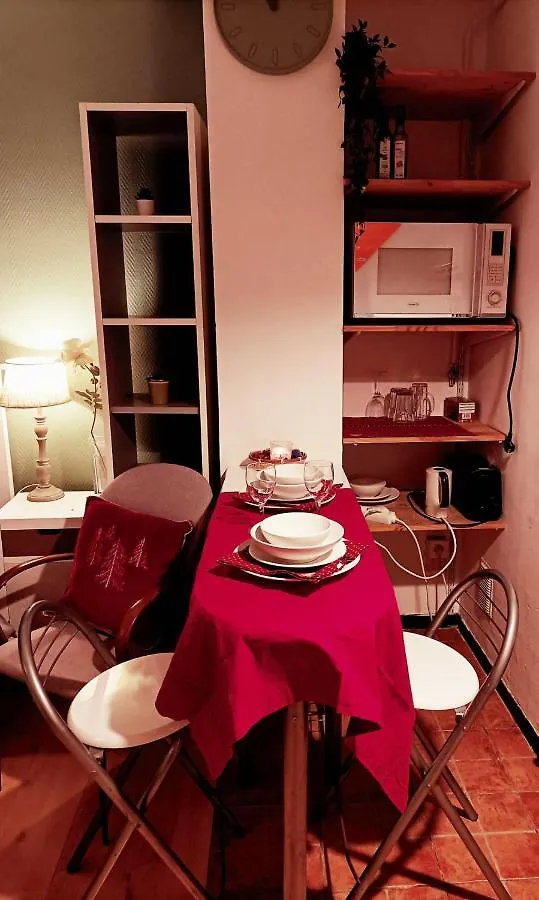 Studio Accueillant Au Coeur De Paris 30 M² Tout Inclus 0*,